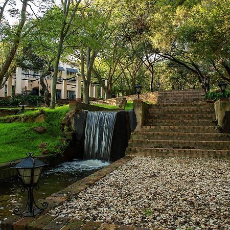 Valley Of The Rainbow Fly Fishing Estate Dullstroom Esterno foto